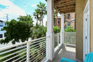 Property grounds - Newly renovated! Private, secluded 2/2 with side view and direct beach access! (Bradenton Beach)