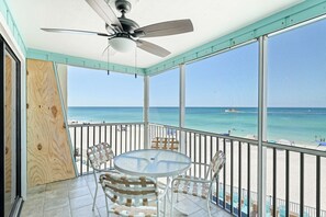 Outdoor dining - Unwind With Gulf Views, Tranquility and Beautiful Sunsets! (Bradenton Beach)