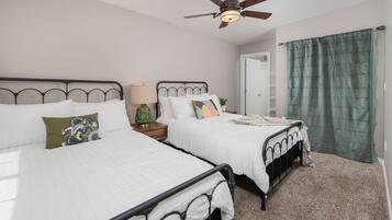 2 bedrooms, iron/ironing board, travel crib, WiFi (free)