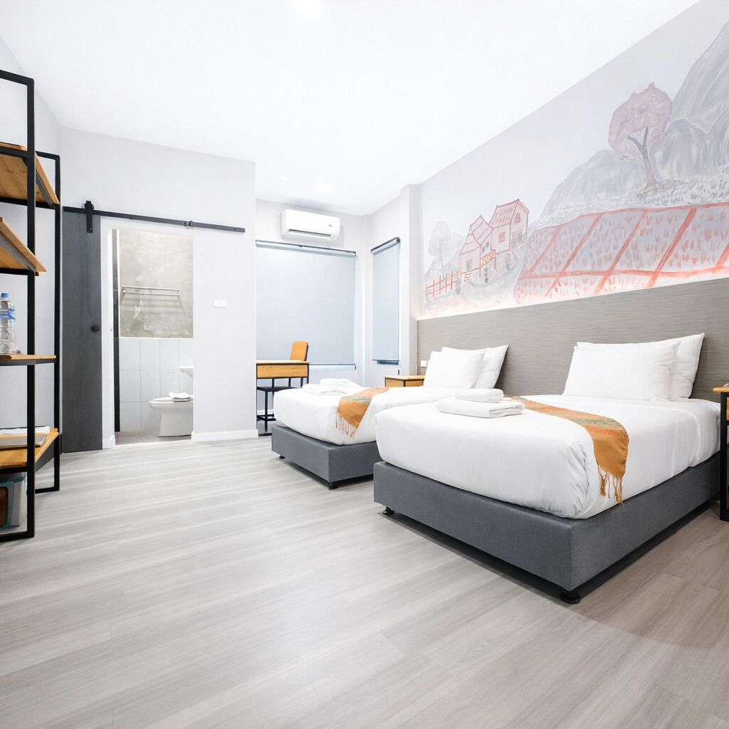 Standard-Doppel- oder -Zweibettzimmer | Schreibtisch, laptopgeeigneter Arbeitsplatz, kostenloses WLAN