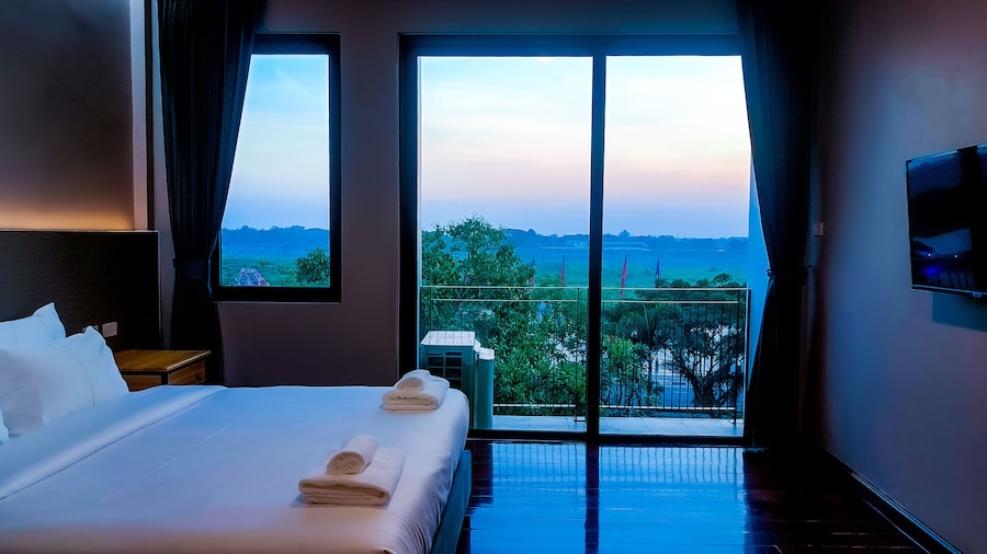 The Riva Vientiane Hotel