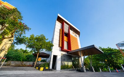 Ayra Hotel Airport Solo