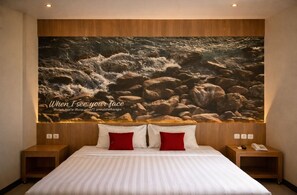 Habitación doble superior, 1 cama matrimonial | Vista a la calle