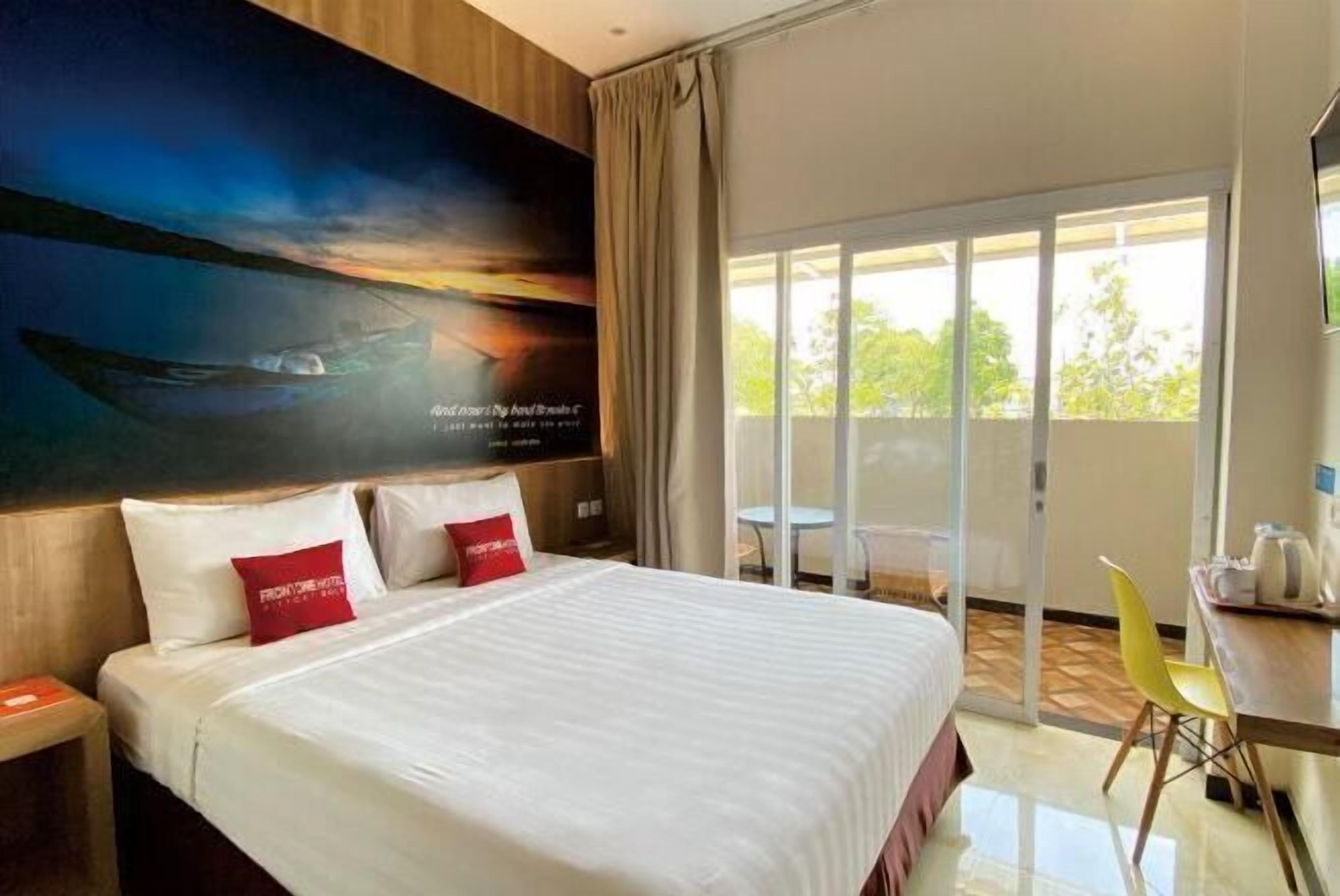 Free WiFi, bed sheets