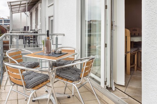 Ferienwohnung 'Schwarzwaldblick' mit Bergblick, Balkon und WLAN