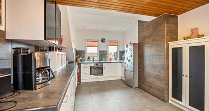 Ferienwohnung "Elli" mit Bergblick, Gemeinschaftsgarten und WLAN