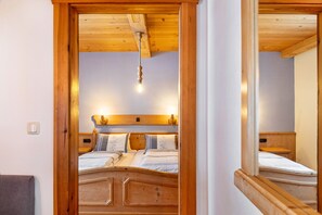 2 bedrooms, free WiFi, bed sheets