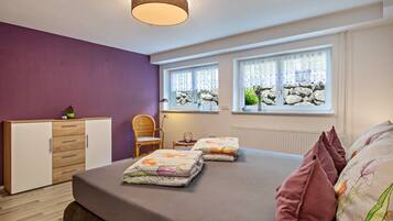 2 quartos, ferros/tábuas de passar roupa, Wi-Fi de cortesia