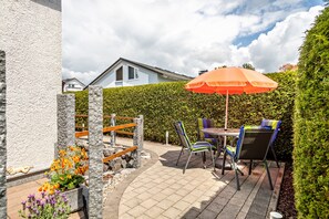 Outdoor dining - Apartment "Helms" with Outdoor Seating & Wi-Fi (Eriskirch)