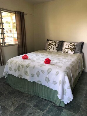 2 bedrooms, bed sheets - 5 minutes to City Centre of Apia on Private Estate (Apia)