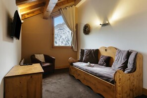 TV - Vallorcine Buet 54 ski in / ski out, Vallorcine (Argentiere), France (Vallorcine (Argentiere))