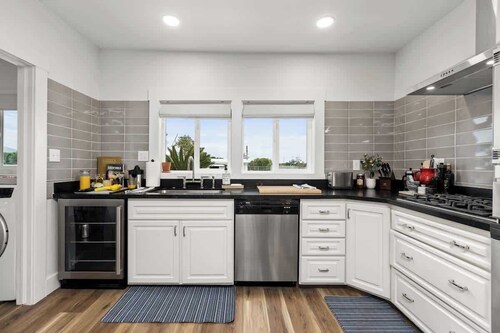 Orange Blossom Cottage Near Sequoias w/EV Charger