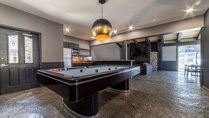 Spielezimmer