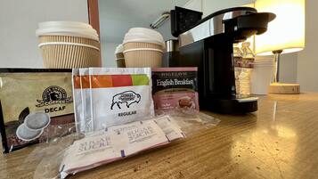 Double Room | Iron/ironing board, free WiFi, bed sheets