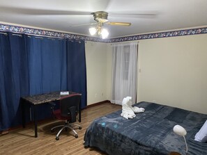 3 室のベッドルーム、WiFi、ベッドシーツ