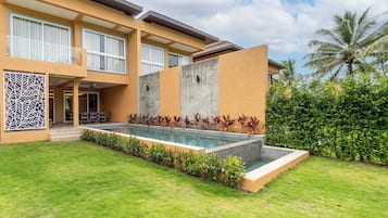 Luksushuvila, 3 makuuhuonetta, yksityinen uima-allas | Terassi/patio