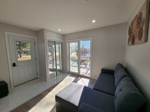 スマートテレビ、暖炉、ステレオ