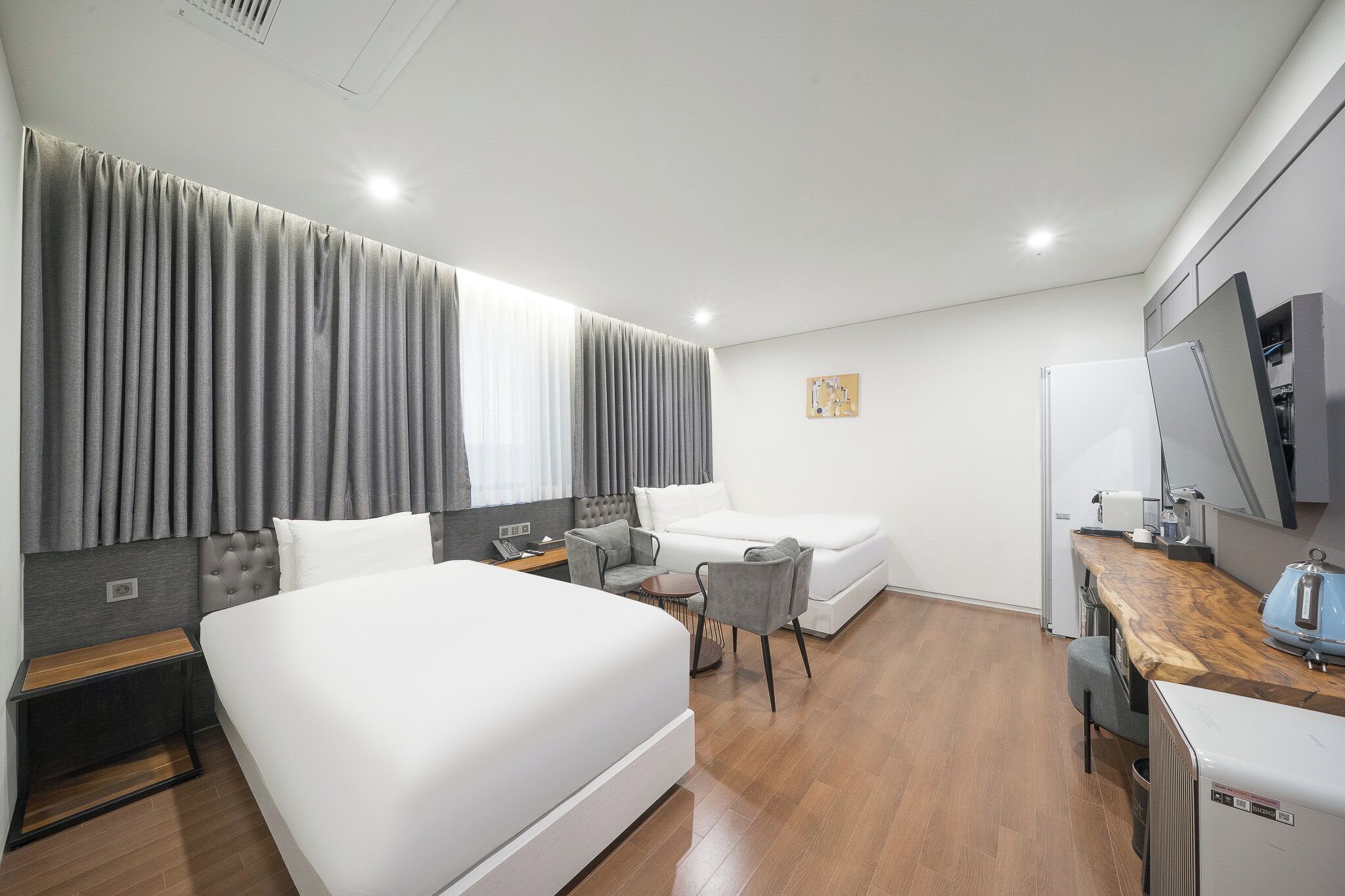 Superior Twin Room | Premium bedding, down duvets, in-room safe, desk