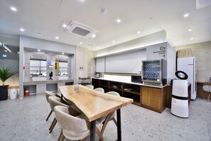 Free daily Korean breakfast - Hotel PIED Suseong (Daegu)