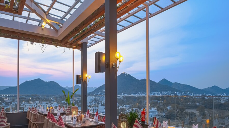 Parallel Hotel Udaipur, a member of Radisson Individuals