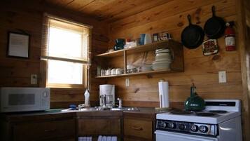 Four à micro-ondes, surface de cuisson