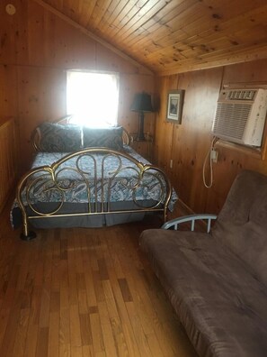 Interior - Writers - Two story cabin with Hot Tub Writers Cabin (Beattyville)