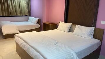 Deluxe Double Room | Free WiFi