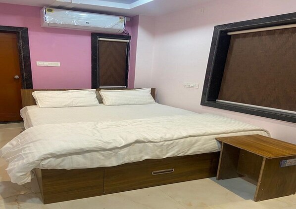 Standard Room | Free WiFi