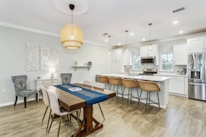 Fridge, microwave, oven, stovetop - Seascape| THE CLOSEST Set of Townhomes to all Beach Club Amenities at Lost Key| Views of Gulf| Bikes (Pensacola)