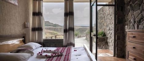 8 habitaciones y wifi