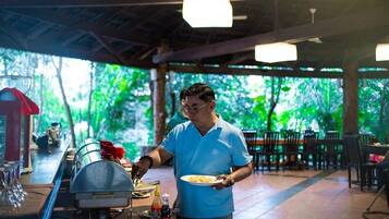 Bao gồm bữa sáng buffet hàng ngày