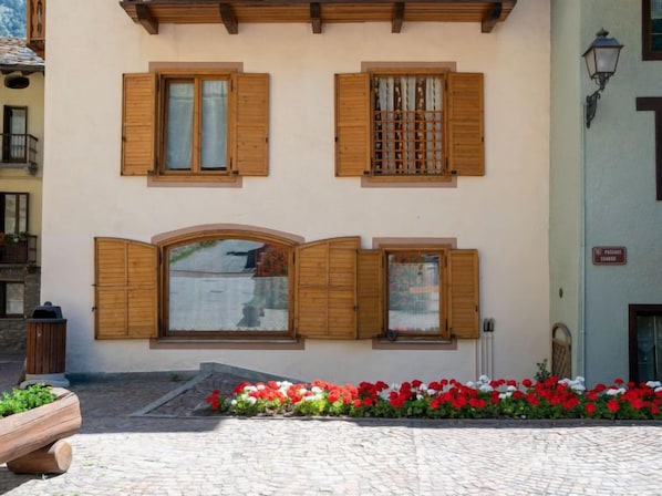 Exterior
