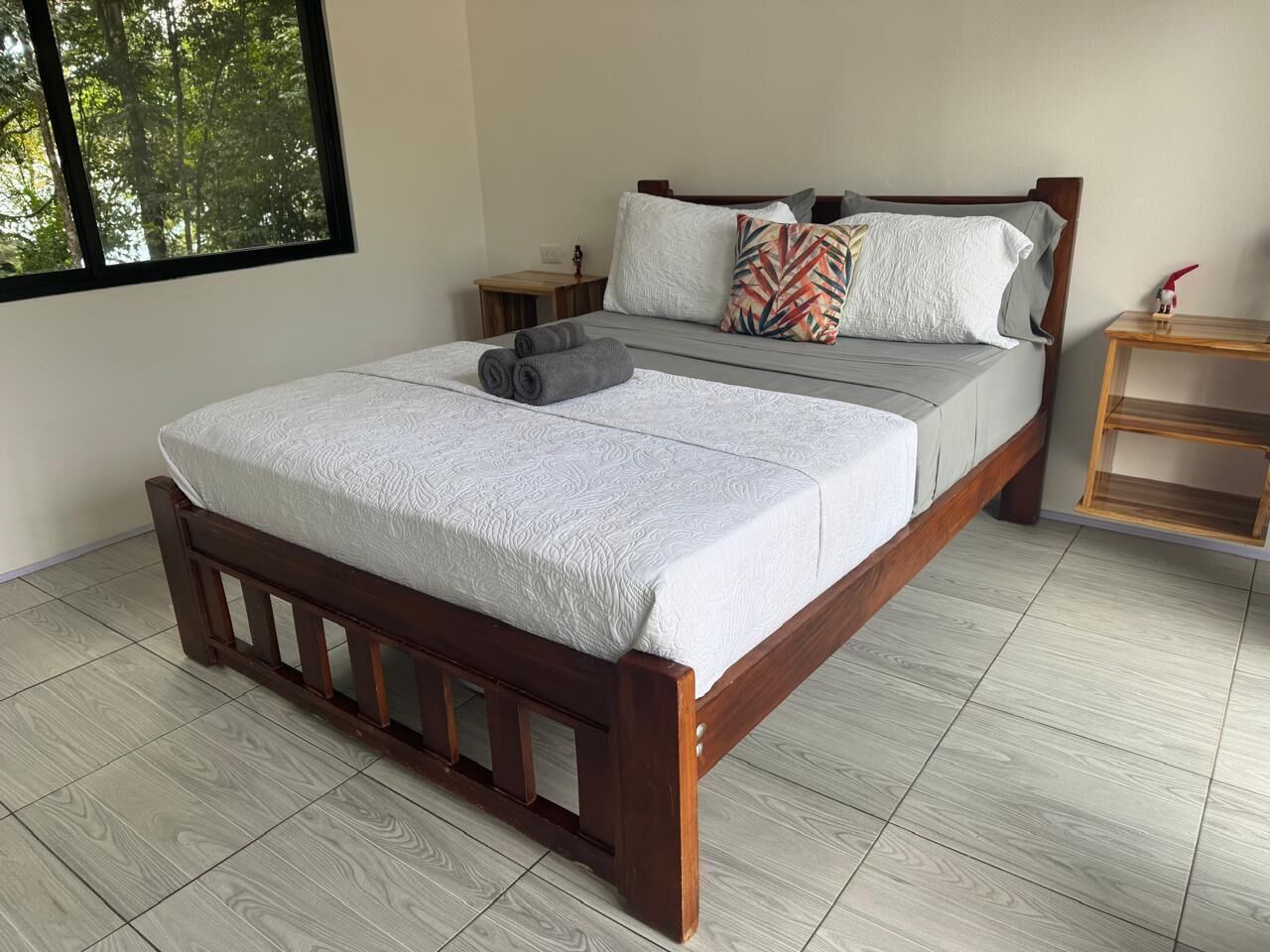 Hus, privat basseng (# 10 Pavon) | Senger med Select Comfort-madrass og individuelt dekorert