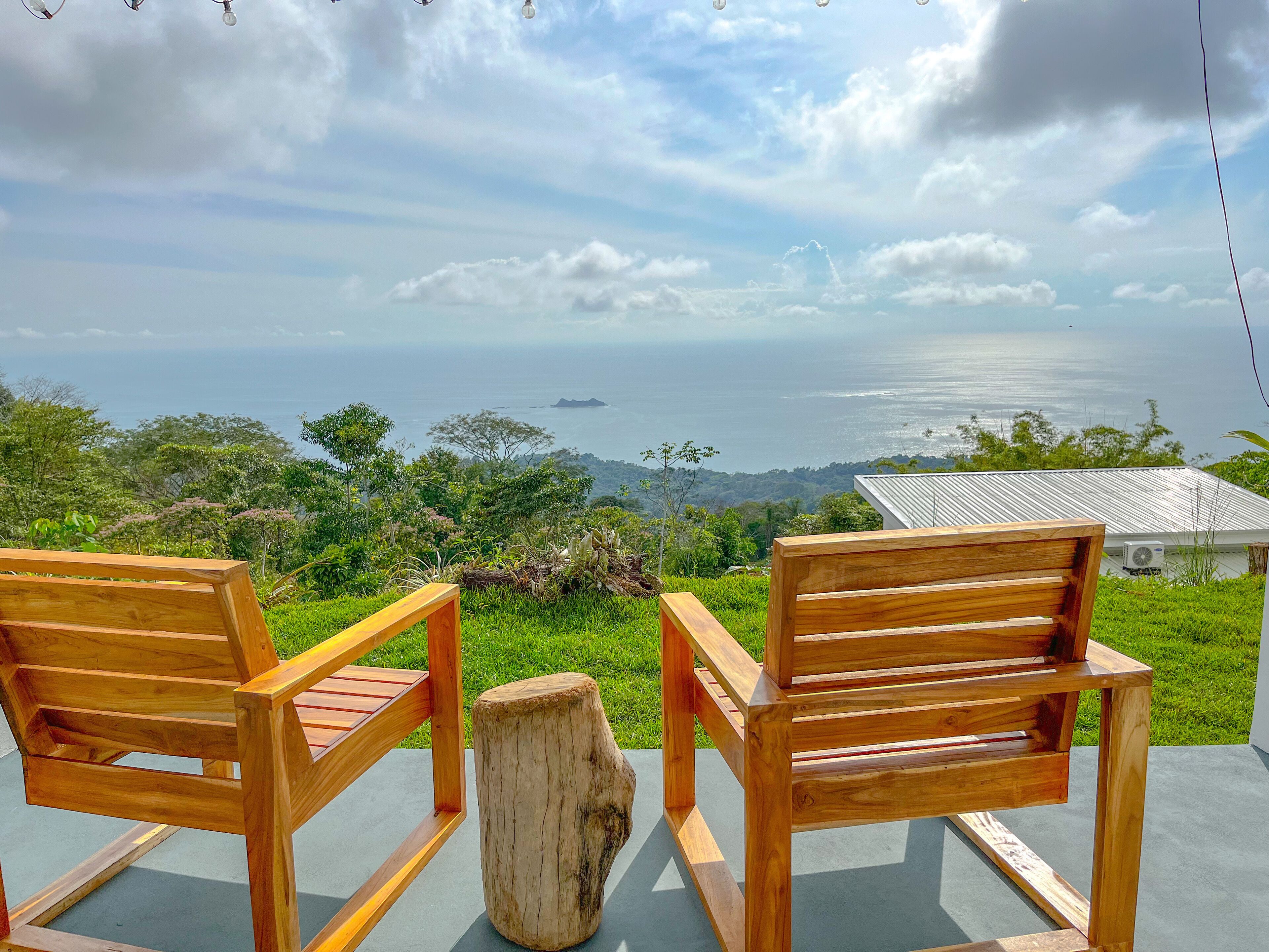 2bdr House in Uvita CARACARA | Panoramic Ocean Views | Vistas al mar