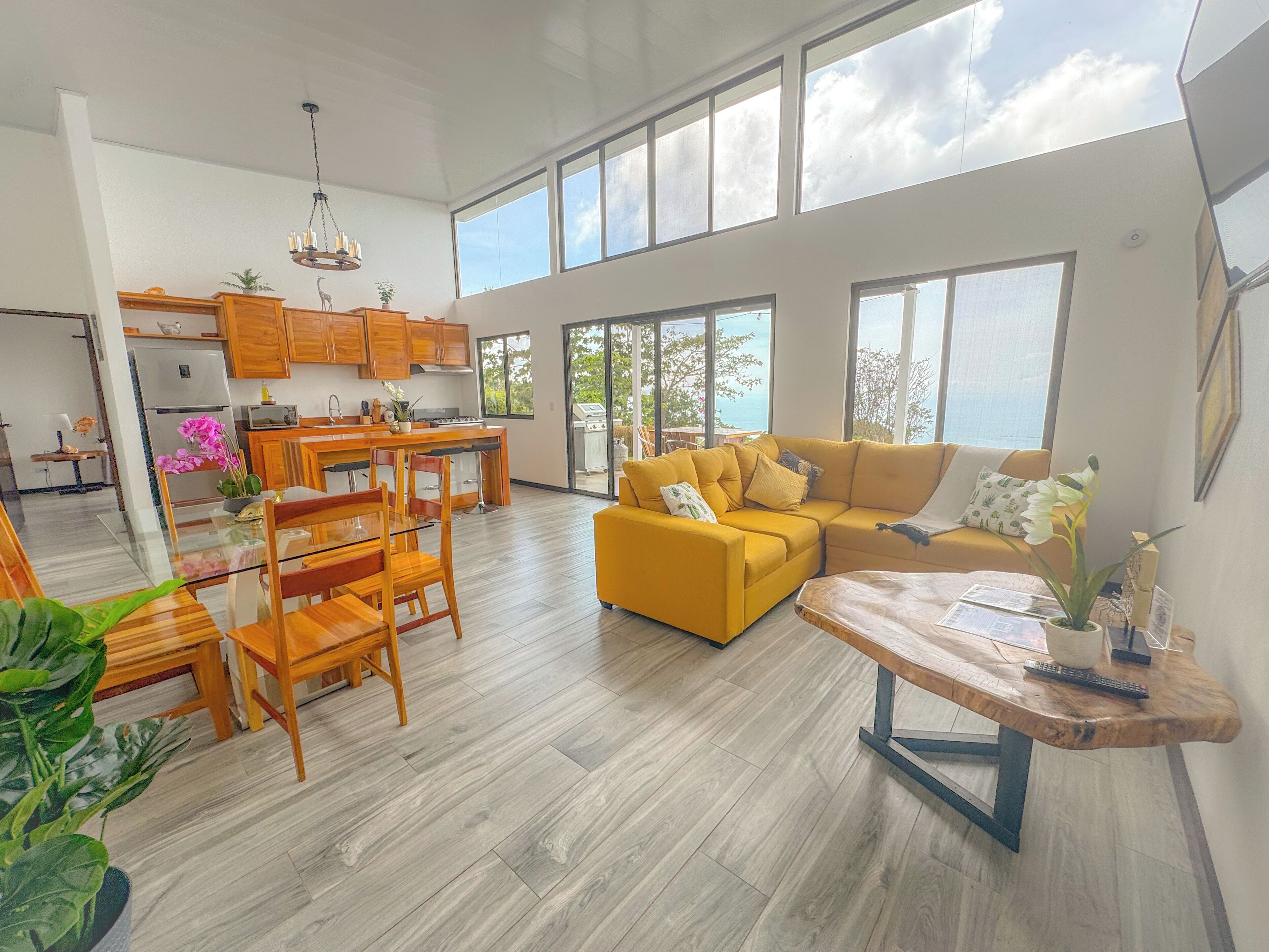 4bdr House in Uvita LORO | Panoramic Ocean Views | Zona de estar