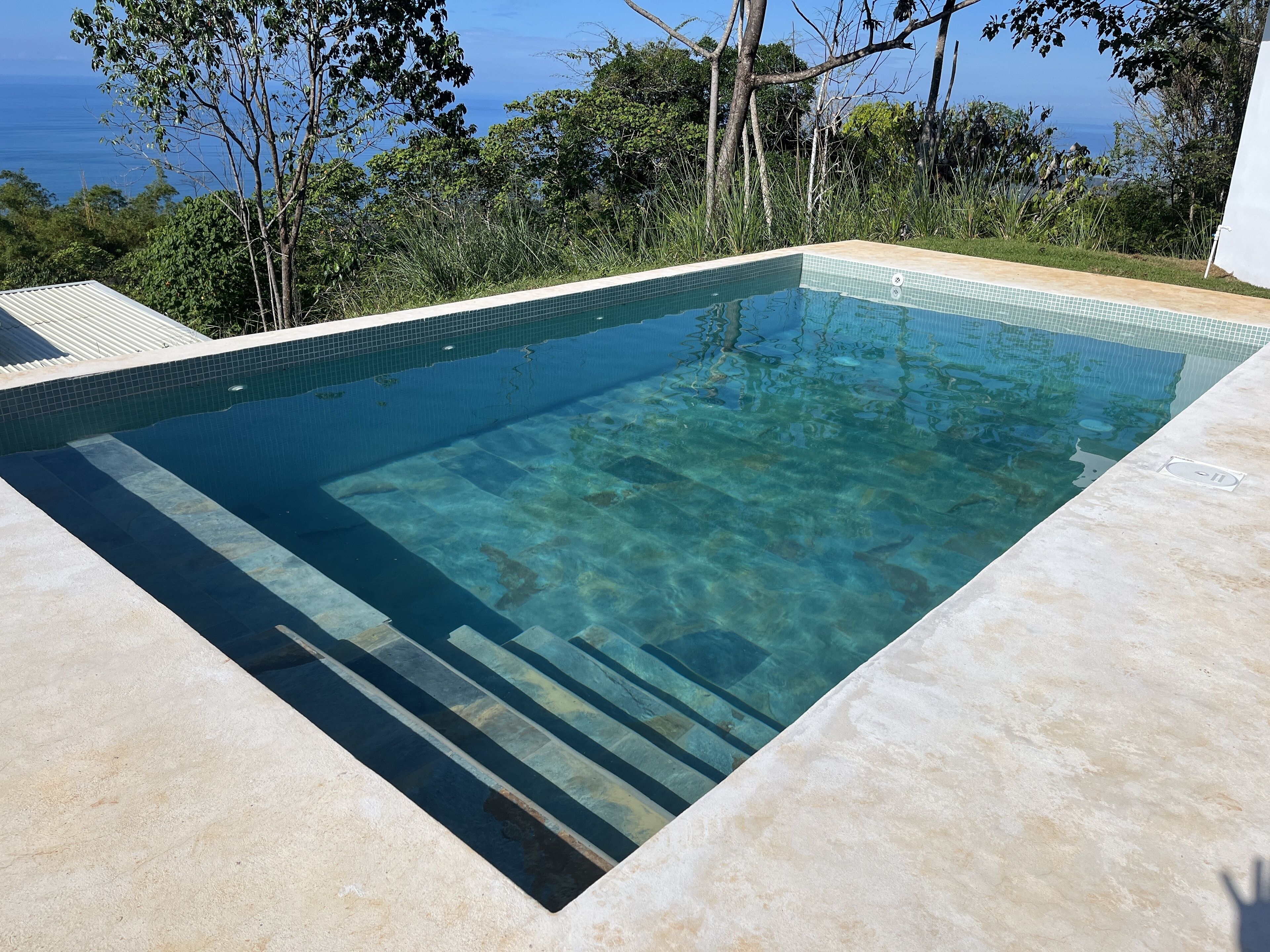10 udendørs pools, liggestole