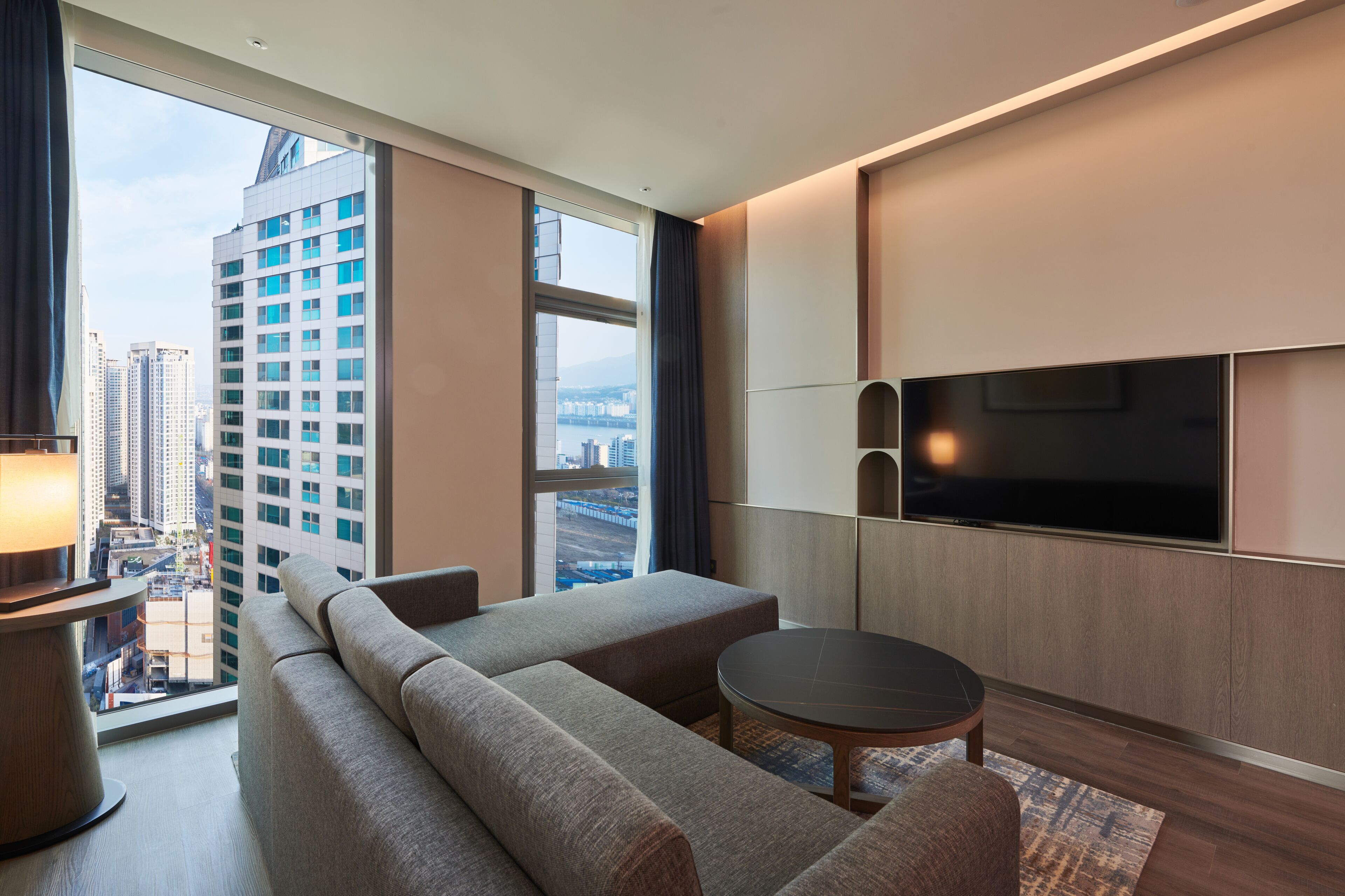 50-Zoll-Flachbildfernseher mit Kabelempfang, Fernseher