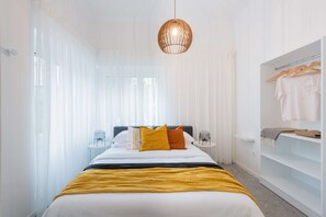 1 bedroom, in-room safe, iron/ironing board, free WiFi