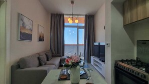Living area - Fully-furnished 1 Bedroom Apartment (Dubai)