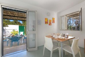 غرفة لتناول الطعام