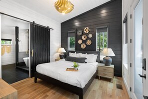 2 chambres, fer et planche à repasser, Wi-Fi, draps fournis