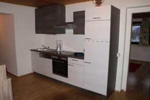 Réfrigérateur, four, plaque de cuisson, lave-vaisselle