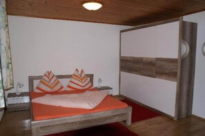 2 bedrooms