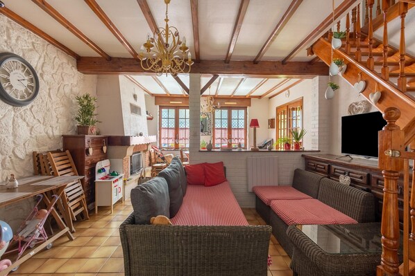 TV connectée, cheminée