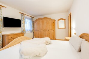 4 bedrooms, free WiFi