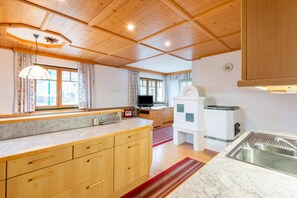 Kühlschrank, Ofen, Herdplatte, Geschirrspüler