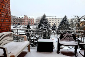 المنطقة المحيطة بالمنشأة