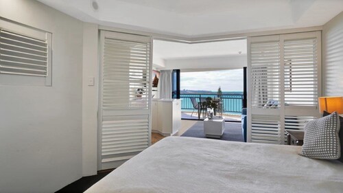 Oceanfront Resort: Heated Pool & Spa