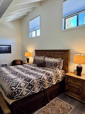 3 Schlafzimmer, Bügeleisen/Bügelbrett, WLAN, Bettwäsche