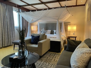 Exclusive Room, 1 King Bed | Desk, free WiFi, bed sheets - Governor's Residence (Kigali)